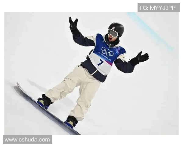 单板滑雪U型场所技巧世界杯男子组资格赛 中国王梓阳晋级决赛